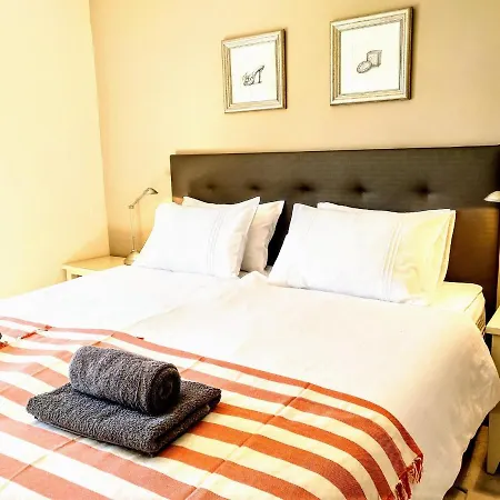 Casa Sienna Apartment *